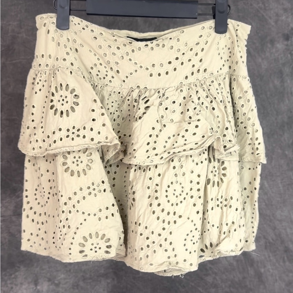 Express Eyelet Ruffle Mini Skirt / Light Sage Green / Size 8